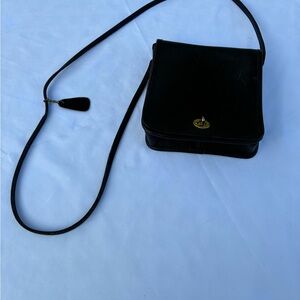 THE LODGE Elegant Black Leather CROSSBODY purse